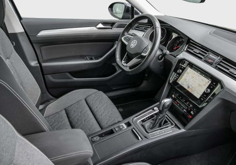 Volkswagen Passat Variant, 2023 3