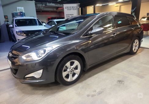 Hyundai i40, 2012