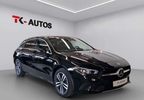 Mercedes-Benz CLA 200, 2022