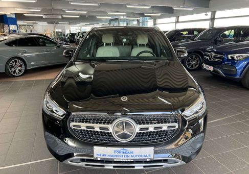 Mercedes-Benz GLA 180, 2023
