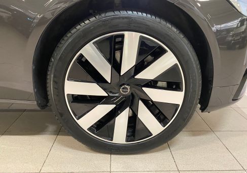 Volvo V90, 2026