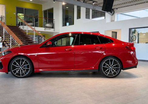 BMW 220, 2021 3