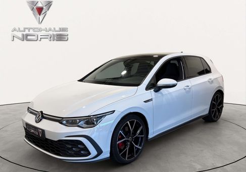 Volkswagen Golf, 2022