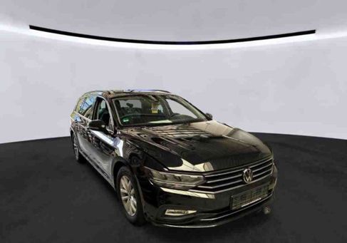 Volkswagen Passat Variant, 2023 3