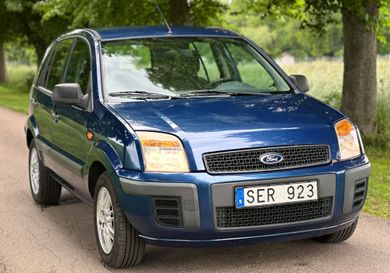 Ford Fusion, 2010