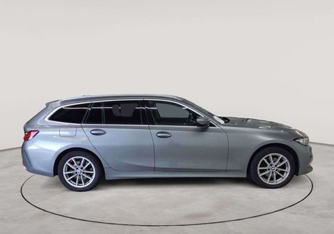 BMW 320, 2023 3