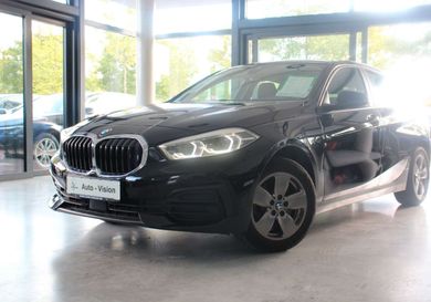 BMW 118, 2022