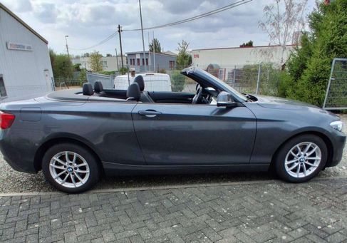 BMW 220, 2018 3