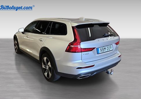 Volvo V60 Cross Country, 2021