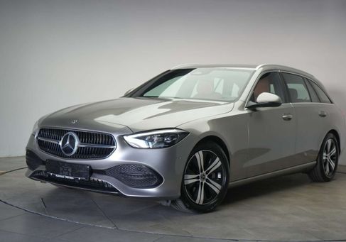 Mercedes-Benz C 300, 2022