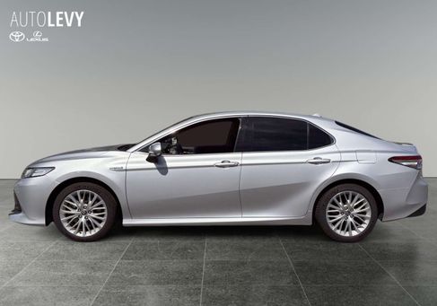 Toyota Camry, 2020