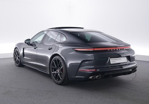 Porsche Panamera, 2024