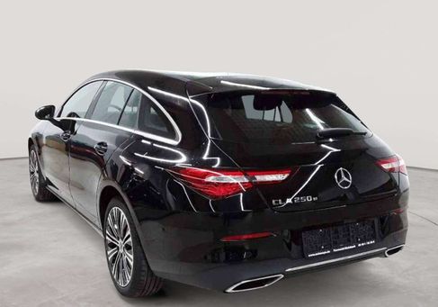 Mercedes-Benz CLA 250, 2022