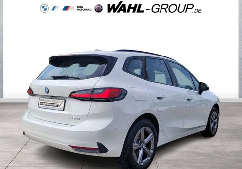 BMW 220, 2025 3