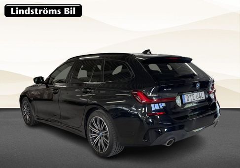 BMW 330, 2022