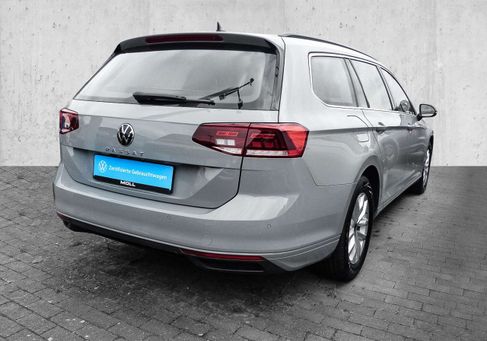 Volkswagen Passat Variant, 2023 3