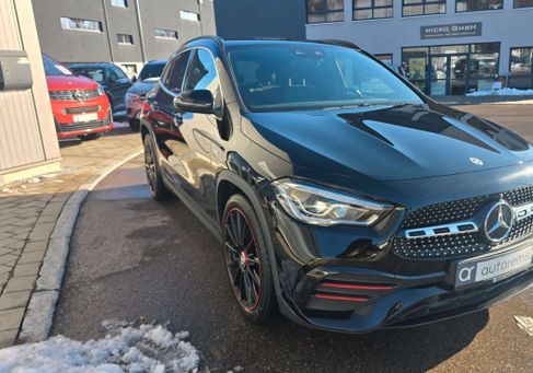 Mercedes-Benz GLA 200, 2021 3