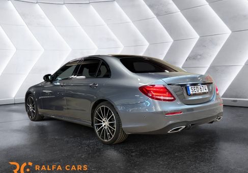 Mercedes-Benz E 220, 2019 3
