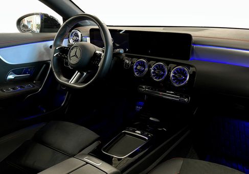 Mercedes-Benz CLA 200 Shooting Brake, 2025