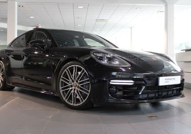 Porsche Panamera, 2022