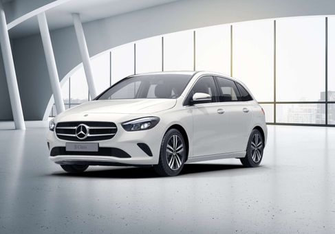 Mercedes-Benz B 180, 2022