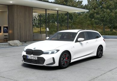 BMW 330, 2026