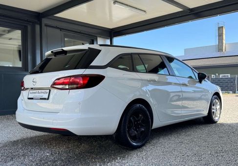 Opel Astra, 2021