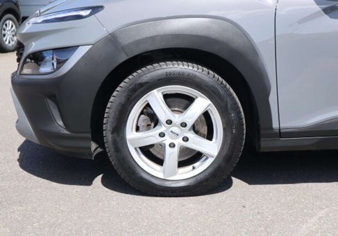 Hyundai Kona, 2021 3