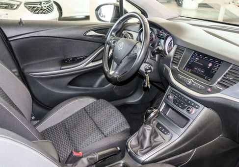 Opel Astra, 2021