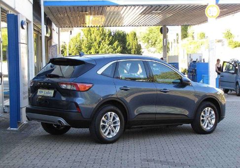 Ford Kuga, 2022