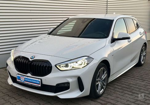 BMW 118, 2020