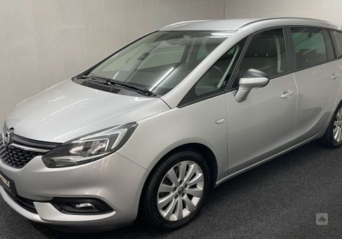 Opel Zafira, 2017