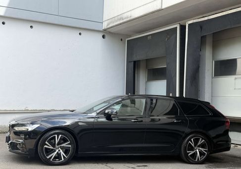 Volvo V90, 2021