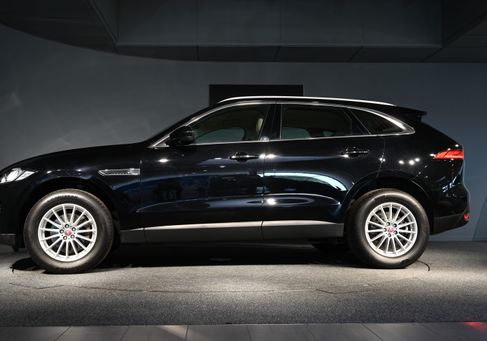 Jaguar F-Pace, 2019