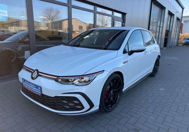 Volkswagen Golf, 2022