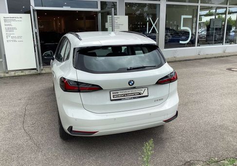 BMW 220, 2025 3
