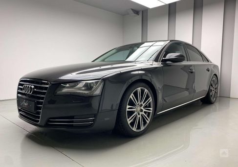 Audi A8, 2012