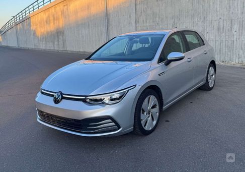 Volkswagen Golf, 2023
