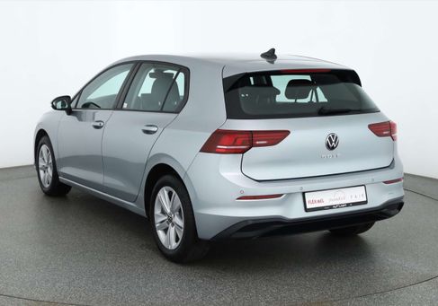 Volkswagen Golf, 2024 3