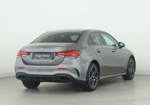 Mercedes-Benz A 250, 2021