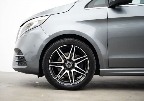 Mercedes-Benz V 300, 2022