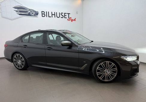 BMW M550, 2021