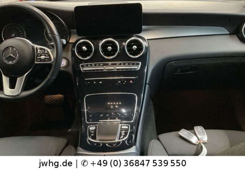 Mercedes-Benz GLC 300, 2021