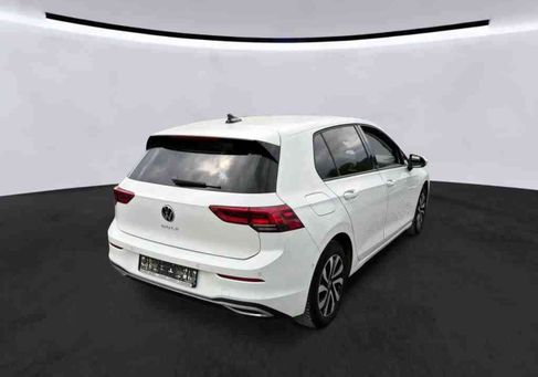 Volkswagen Golf, 2023 3
