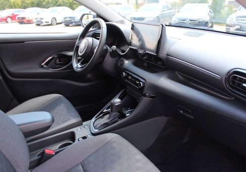 Toyota Yaris, 2024