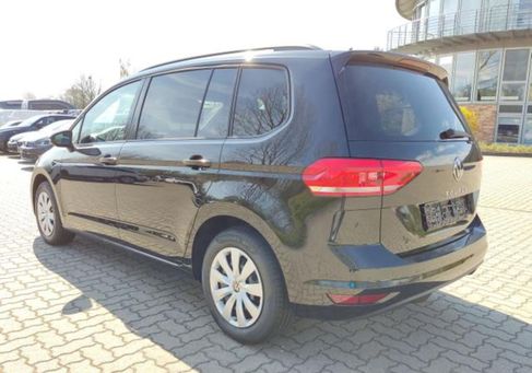 Volkswagen Touran, 2023 3