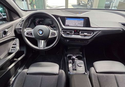 BMW 120, 2023