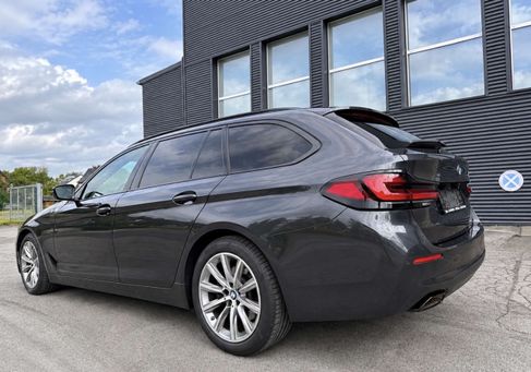 BMW 520, 2022 3