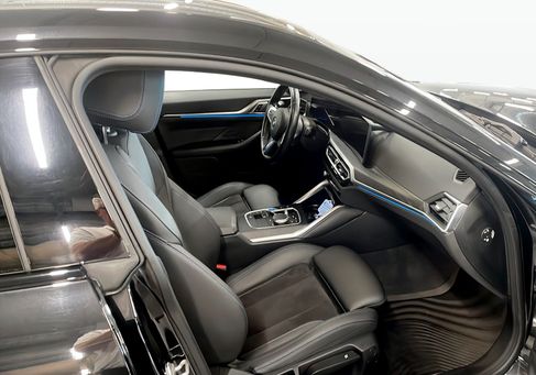 BMW i4, 2024
