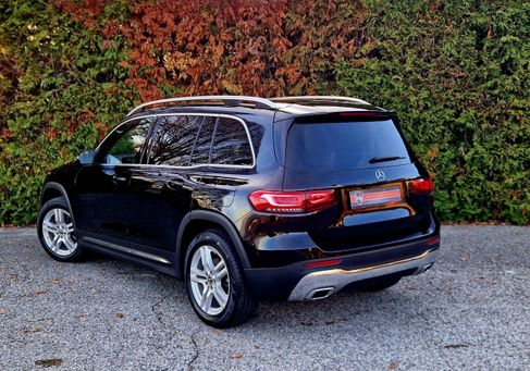 Mercedes-Benz GLB 200, 2022